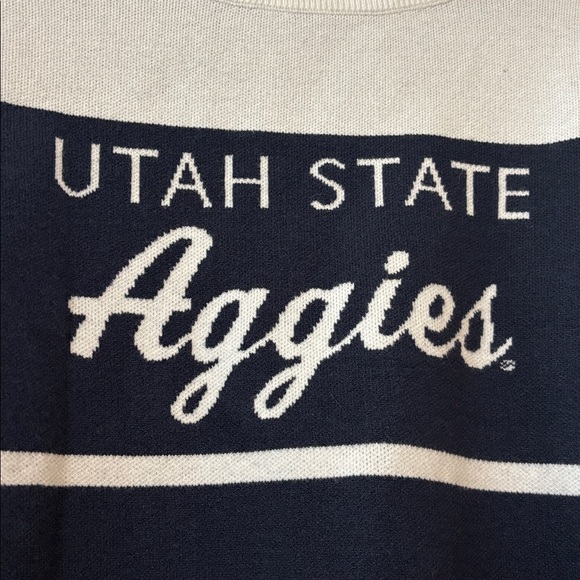 Utah State Aggies Striped Sweater White and Navy Size Medium - Picture 3 of 6